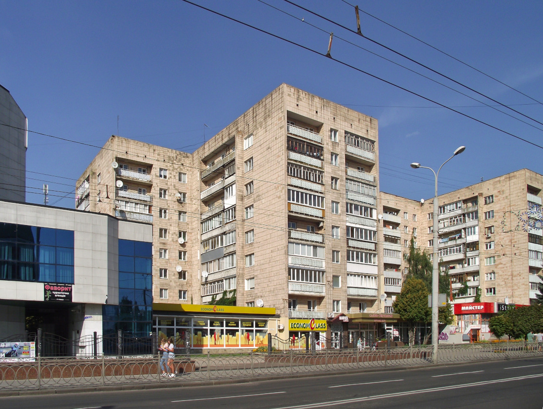 Równe, Соборная улица, 38