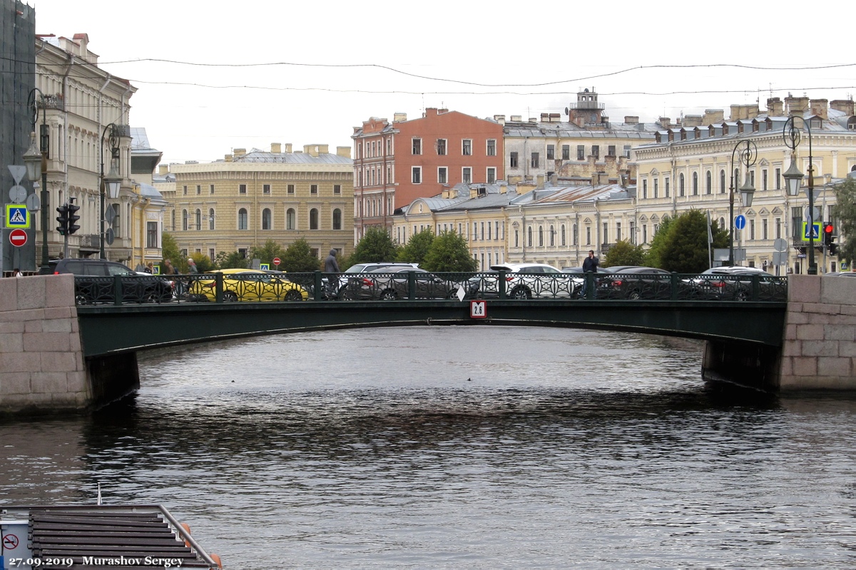 Санкт-Пецярбург, Фонарный мост
