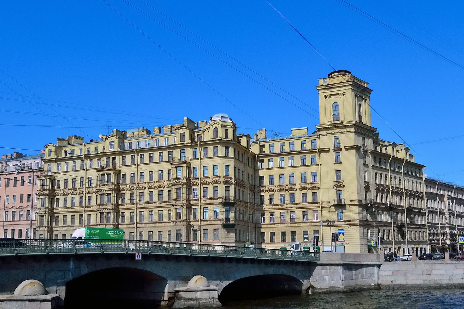 Санкт-Петербург, Набережная реки Фонтанки, 127 / Вознесенский проспект, 57