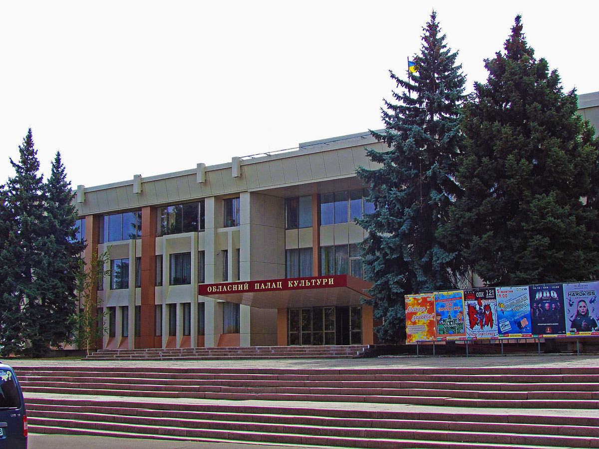 Николаев, Площадь Судостроителей, 1