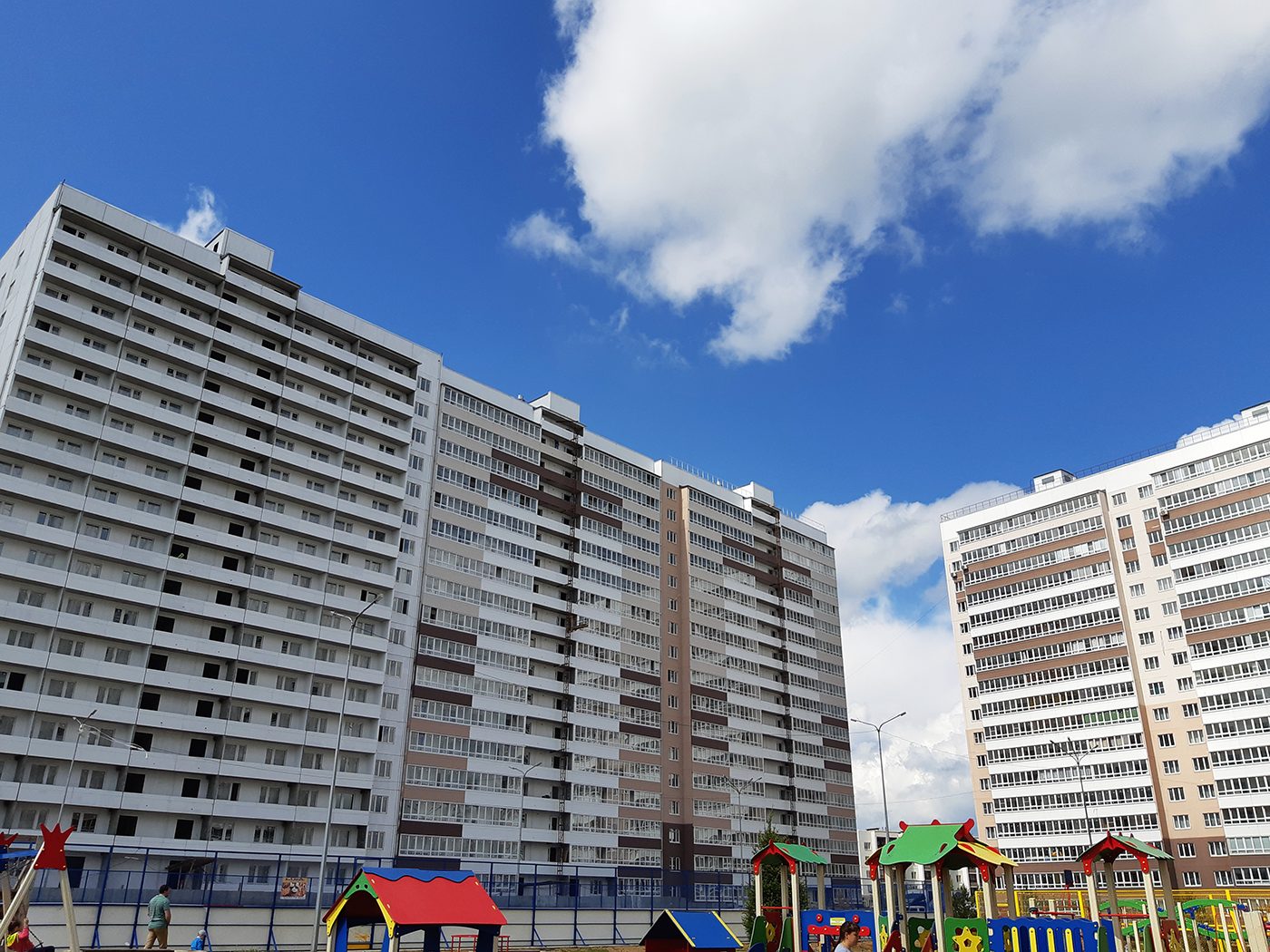 Киров, Московская улица, 213; Московская улица, 211