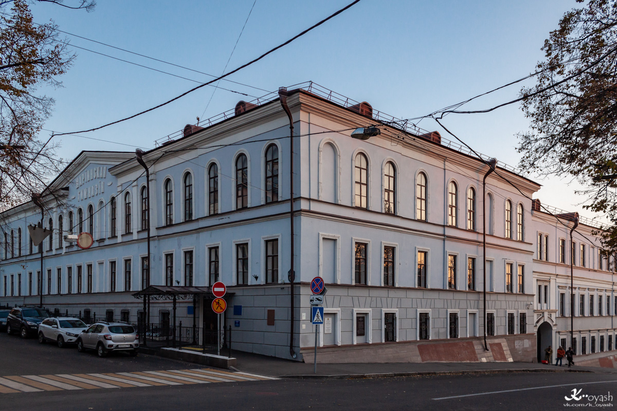 Казань, Улица Мусы Джалиля, 18 / Улица Рахматуллина, 2