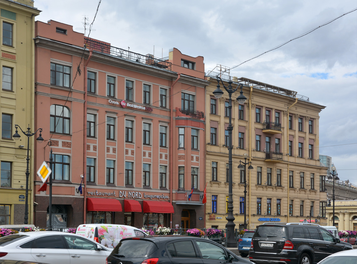 Sankt Petersburg, Лиговский проспект, 43; Невский проспект, 83 / Лиговский проспект, 41