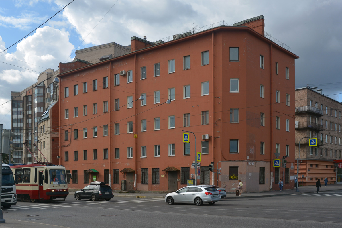 Санкт-Петербург, Проспект Обуховской Обороны, 207 / Улица Шелгунова, 2