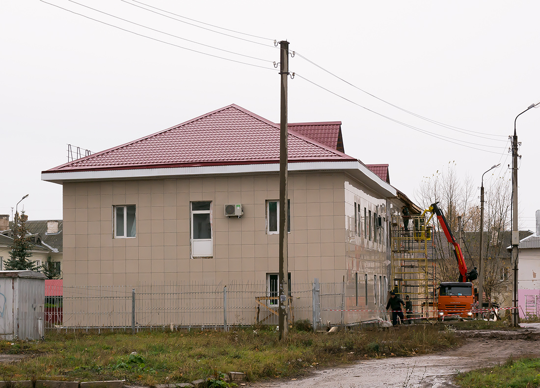 Октябрьский, Улица Островского, 11