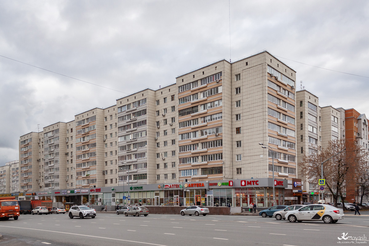 Казань, Улица Достоевского, 53 / Улица Вишневского, 4