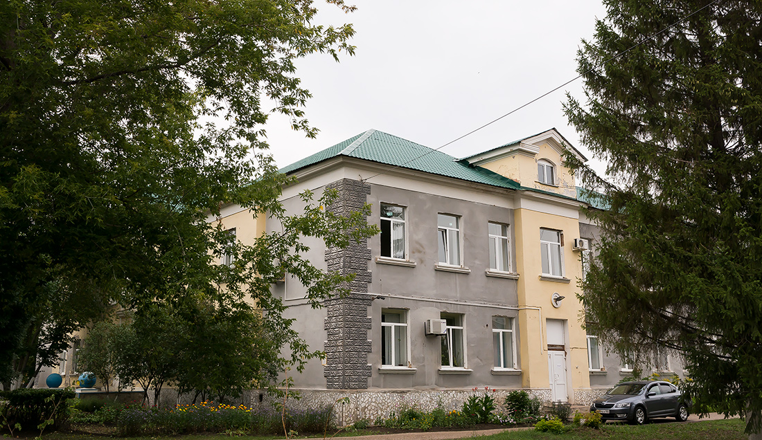 Салават, Улица Юрия Гагарина, 21 / Улица Пушкина, 2