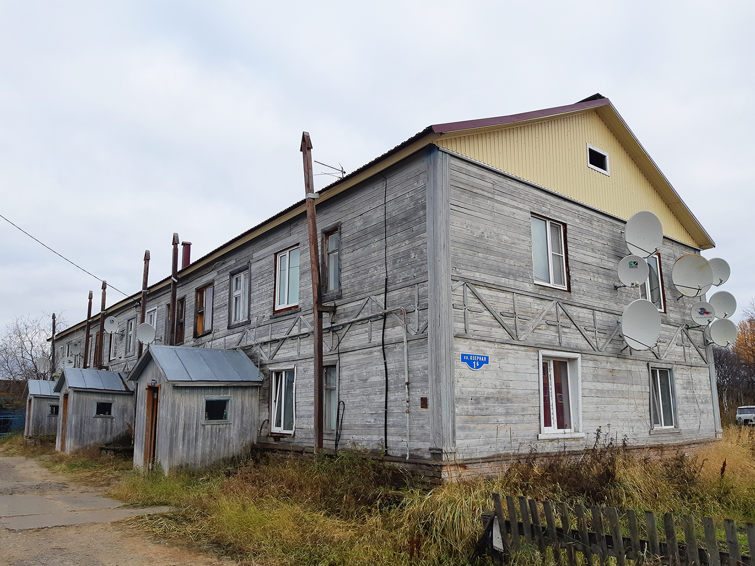 Искателей, Озёрная улица, 1Б