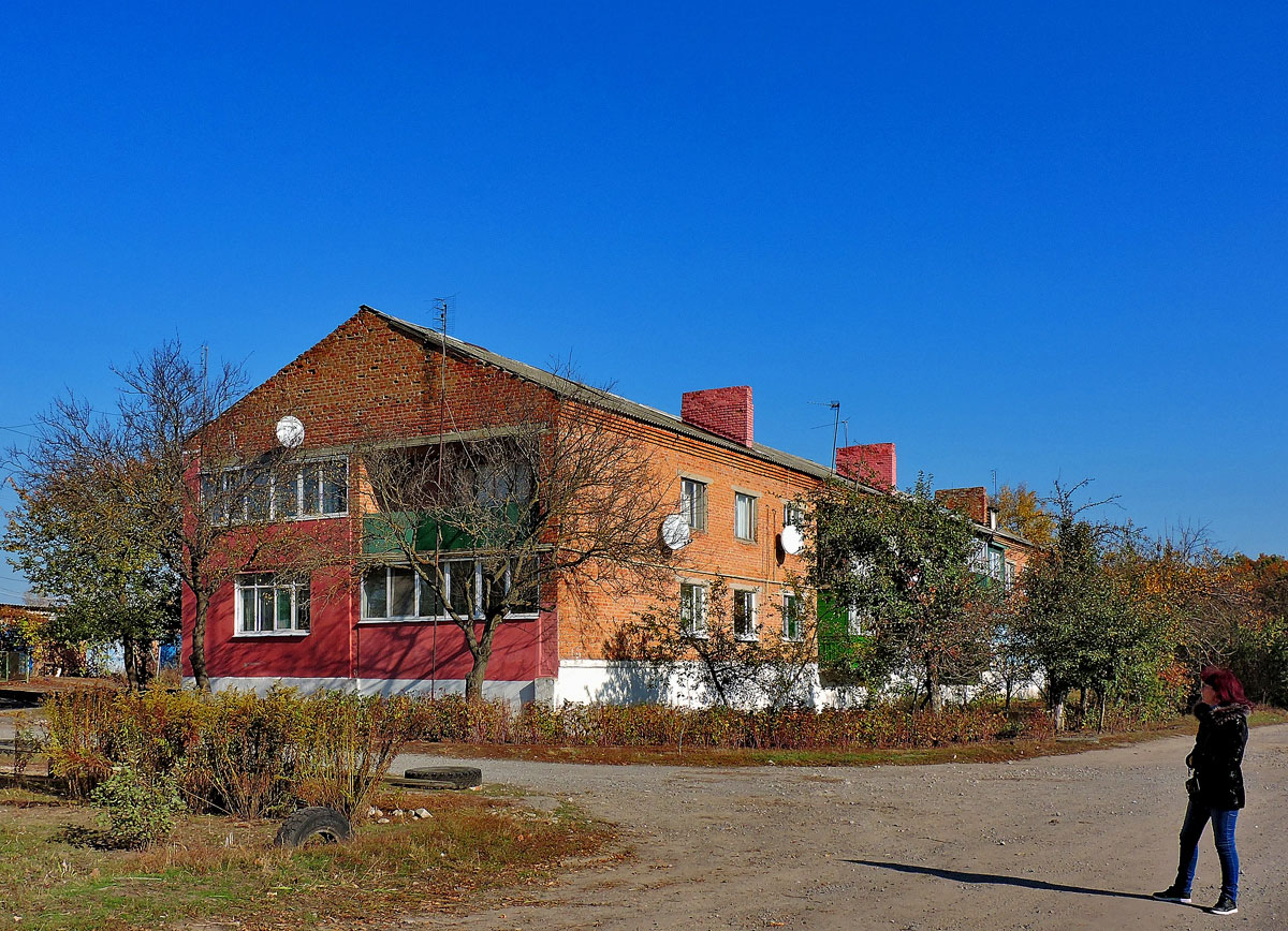 Кочеток, Радужная улица, 1Б