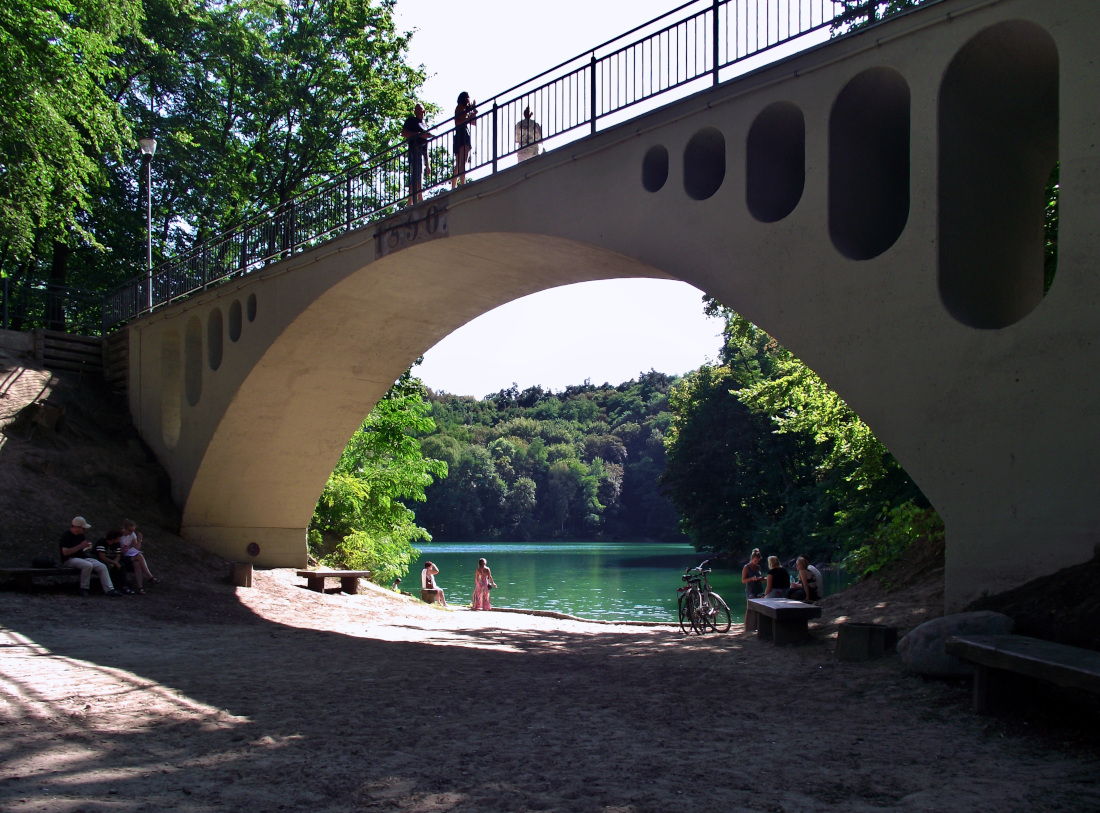 Щецин, Ulica Kopalniana, Mostek spacerowy