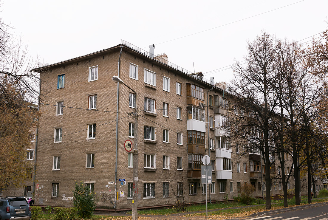 Уфа, Улица Гончарова, 16 / Улица 40 лет Октября, 10