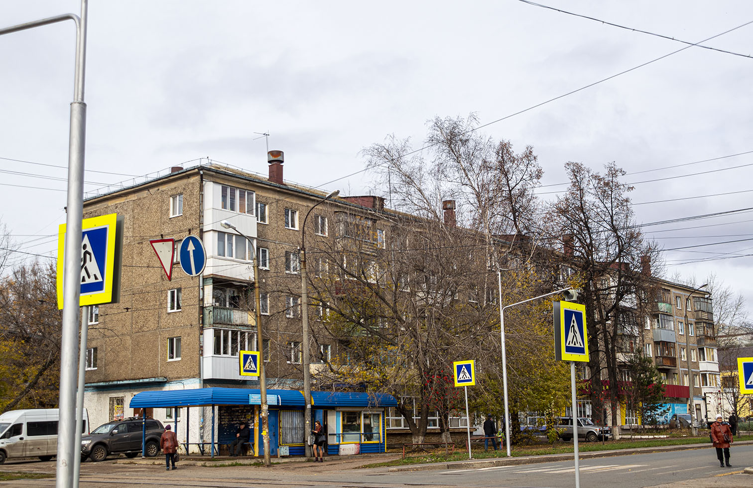 Ufa, Улица Победы, 11 / Улица Шумавцова, 25