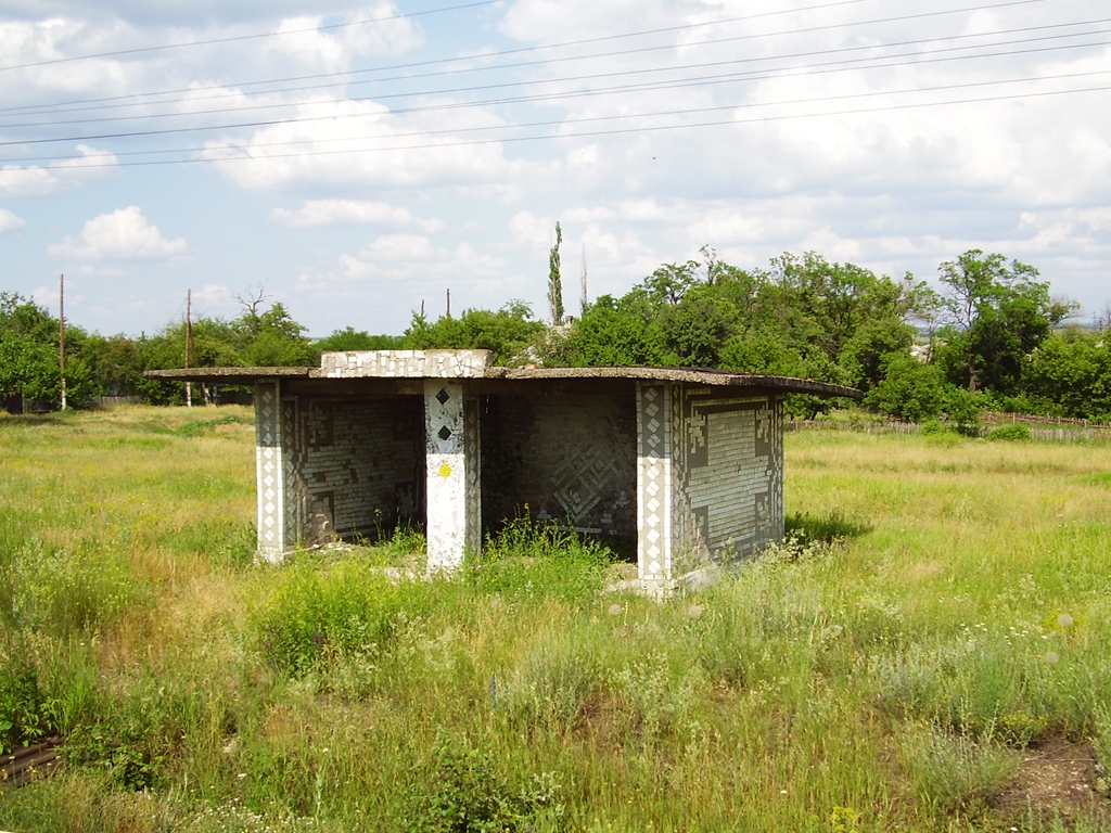 Alchevs'k district. others settlements, с. Березовское, Школьная улица