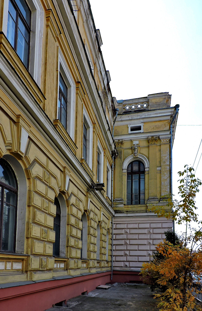 Харьков, Площадь Конституции, 28