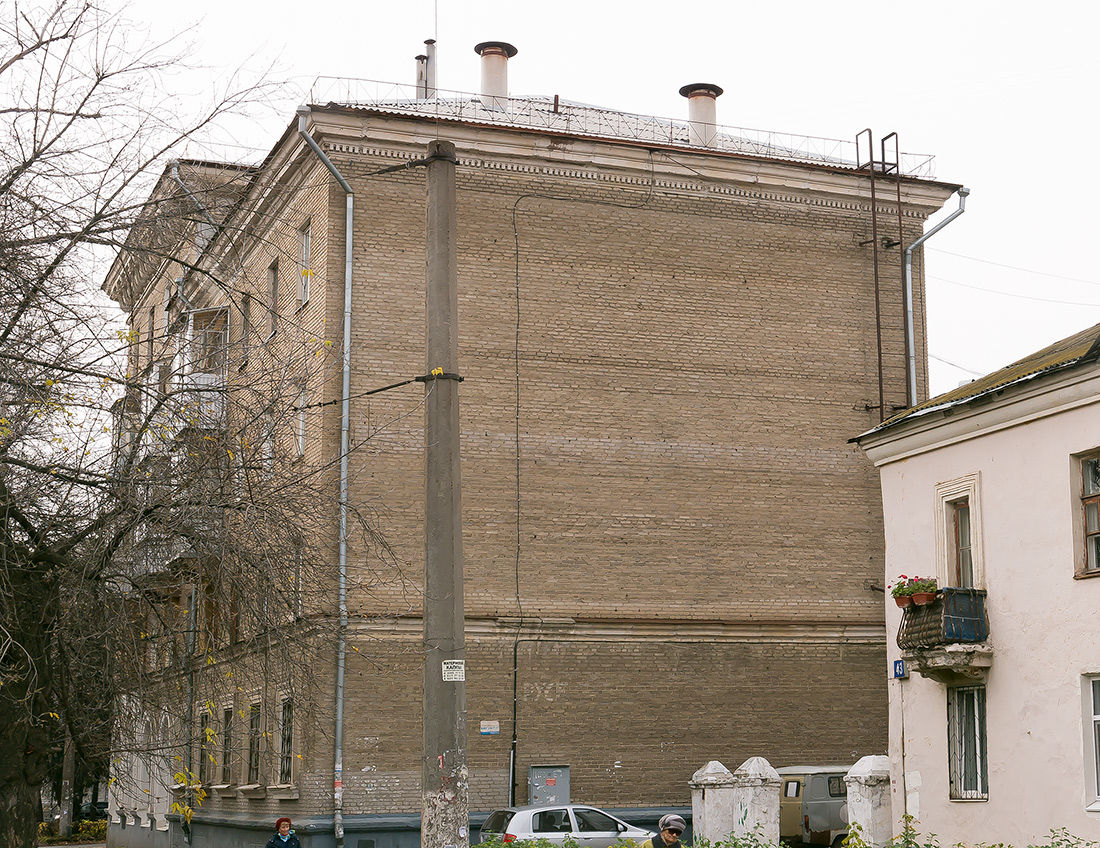 Уфа, Улица Калинина, 11 / Улица Льва Толстого, 2 / Улица Ульяновых, 41