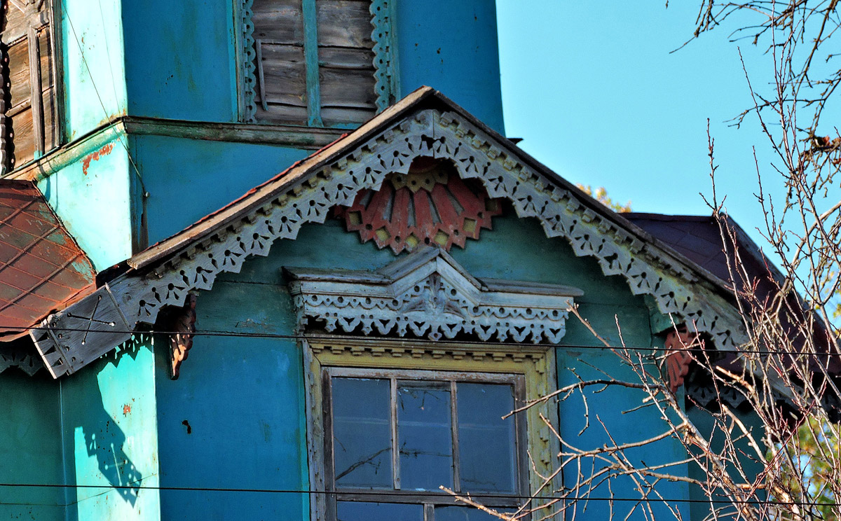 Кочеток, Чугуевская улица, 27. Резные орнаменты (кроме наличников)