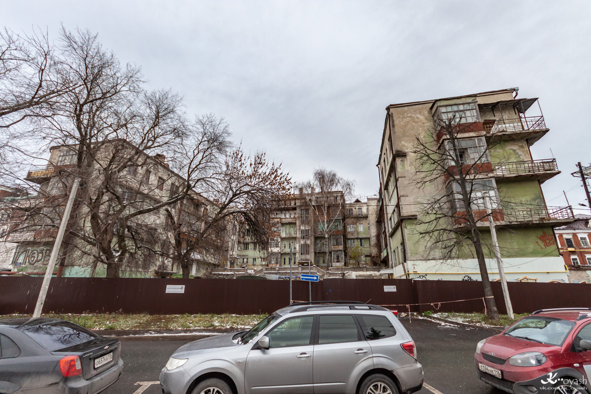 Казань, Улица Дзержинского, 18 / Улица Кави Наджми, 19