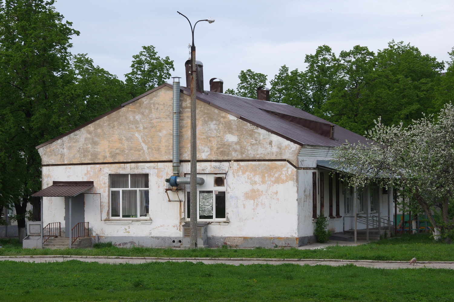 Новокуйбышевск, Улица Миронова, 26 (столовая)
