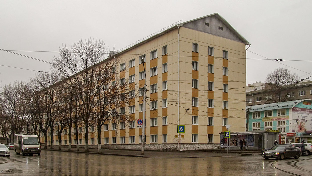 Уфа, Улица Аксакова, 53 / Улица Свердлова, 76