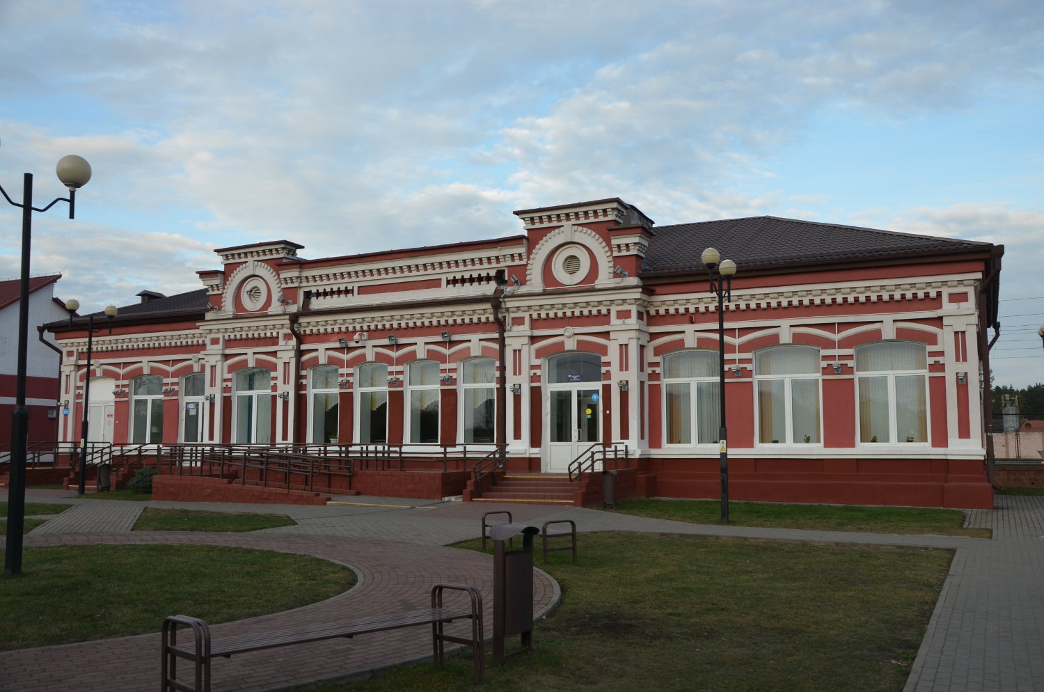 Hudahaj, Привокзальная улица, 1