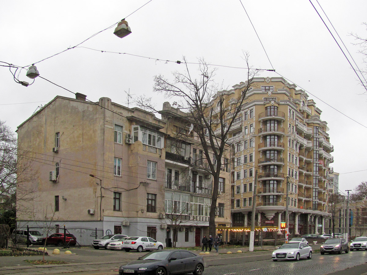 Одесса, Французький бульвар, 11б; Французький бульвар, 13а
