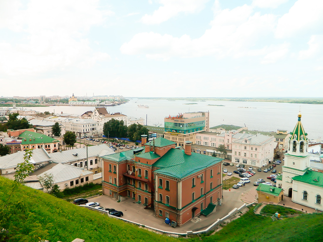 Нижний Новгород, Рождественская улица, 2; Рождественская улица, 1Б (сторожка); Рождественская улица, 11 / Кожевенный переулок, 7. Нижний Новгород — Панорамы