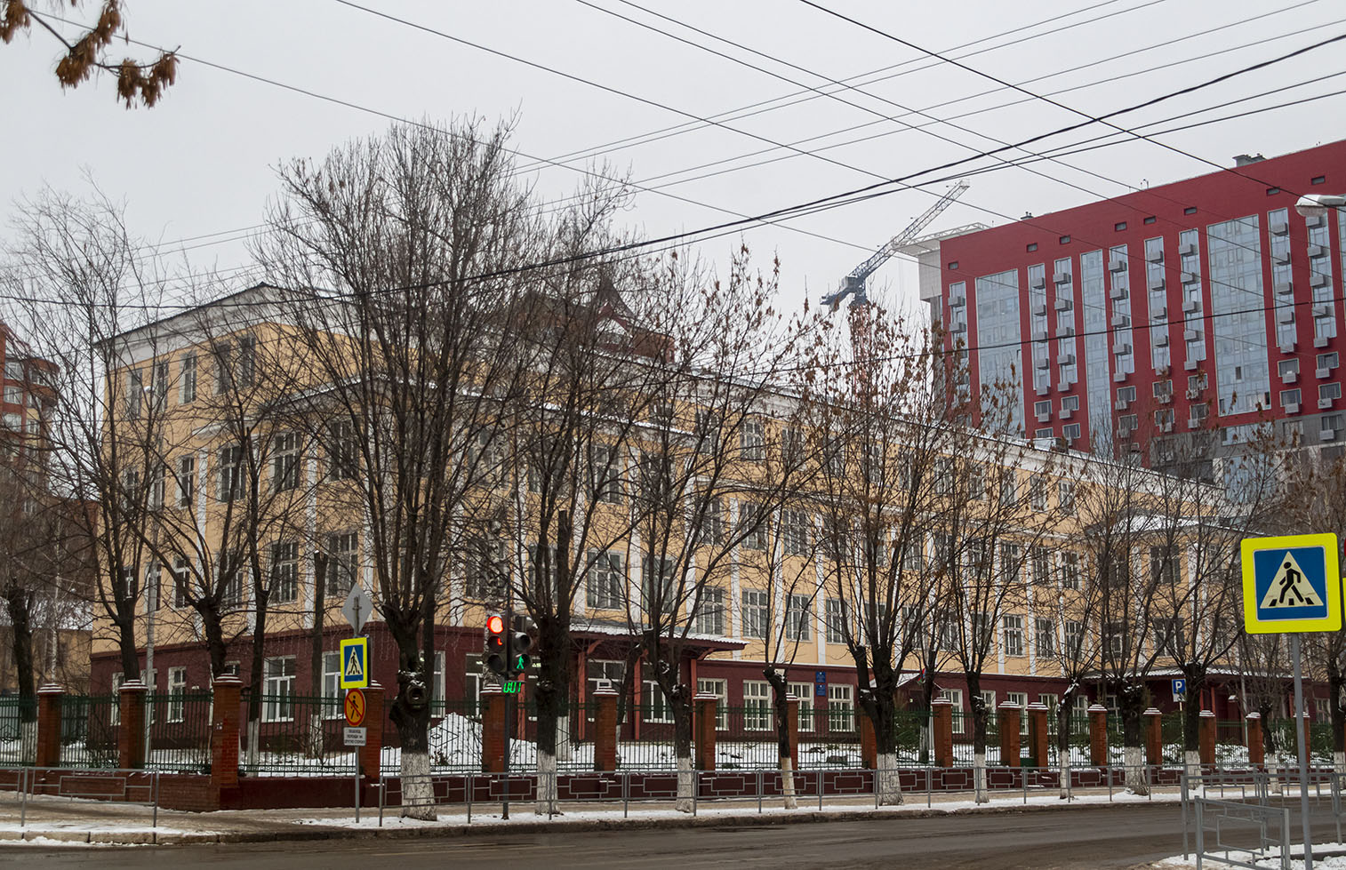 Уфа, Улица Зенцова, 51 / Улица Чернышевского, 50