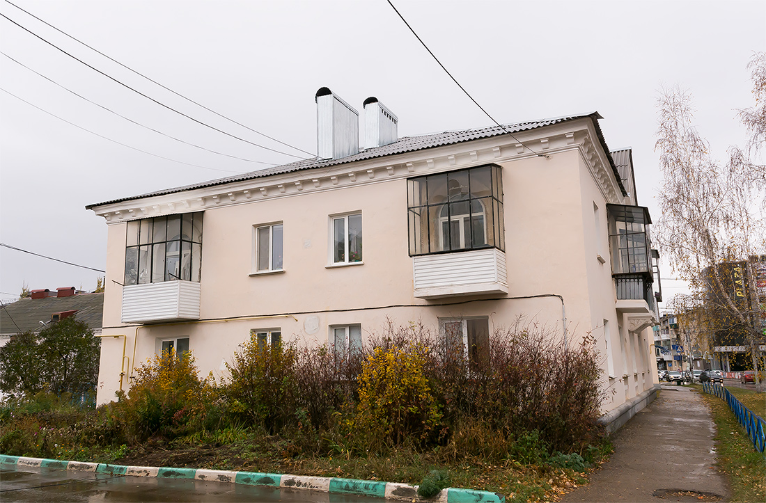 Октябрьский, Улица Островского, 52