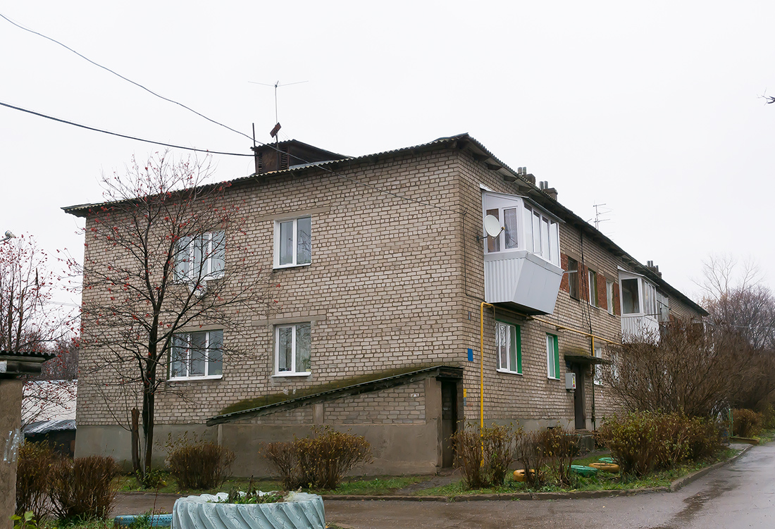 Ufa, п. Новые Черкассы, улица Нефтяников, 4