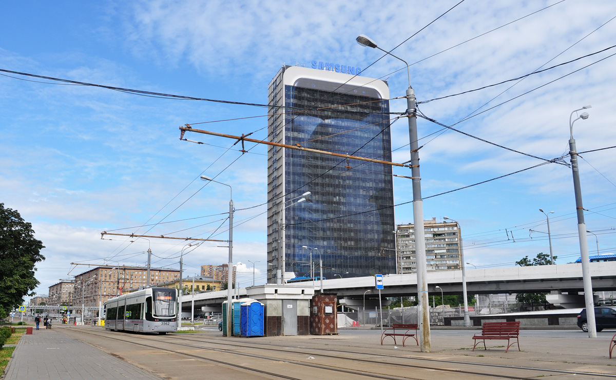 Москва, Волоколамское шоссе, 2; Ленинградское шоссе, 3 корп. 1