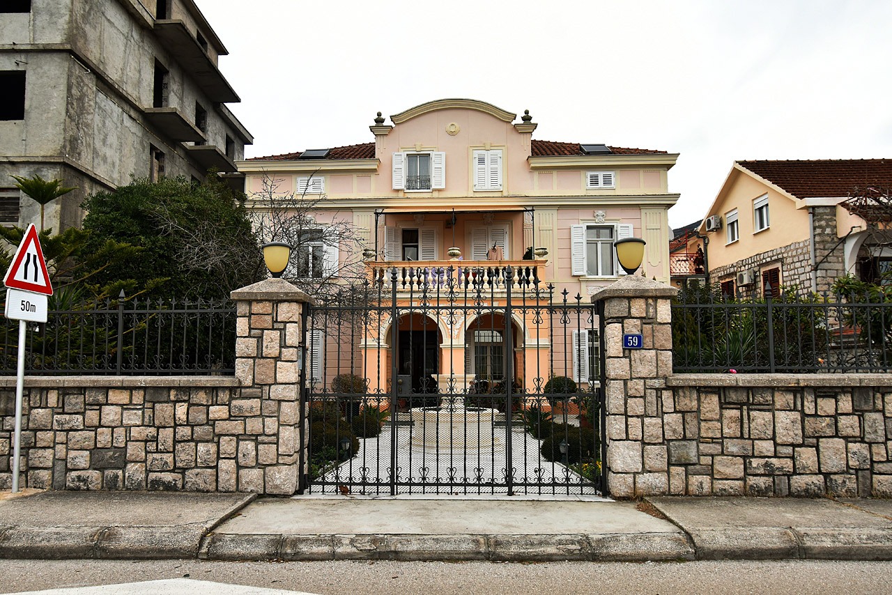 Тиват, Šetalište Seljanovo, 59