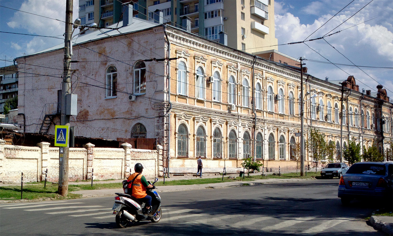 Самара, Улица Чкалова, 98 / улица мичурина, 2