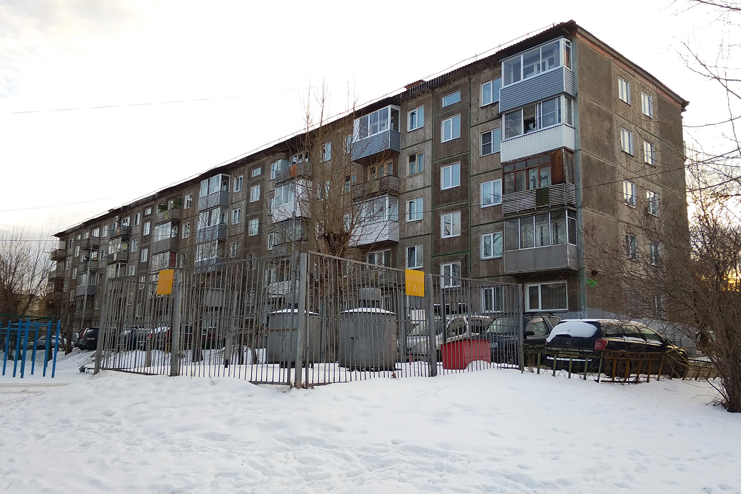 Krasnoyarsk, Улица Курчатова, 9