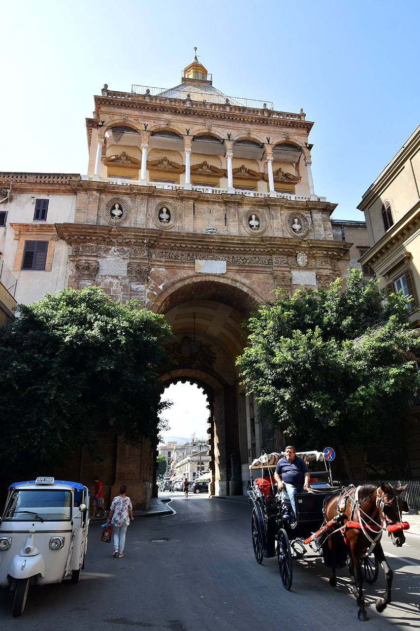Палермо, Piazza Indipendenza, 1