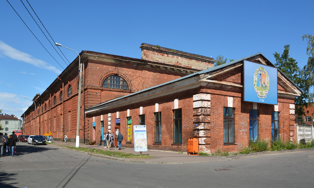 Кронштадт, Макаровская улица, 2 лит. А