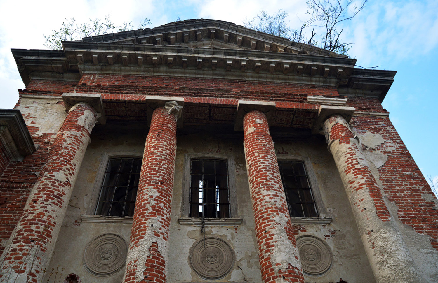 Краснинский район, прочие н.п., с. Верхнедрезгалово, Садовая улица, ?