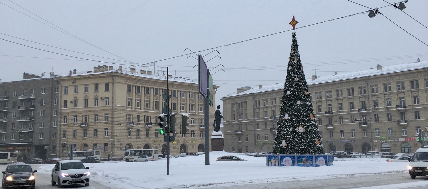 Санкт-Петербург, Кондратьевский проспект, 31; Полюстровский проспект, 47