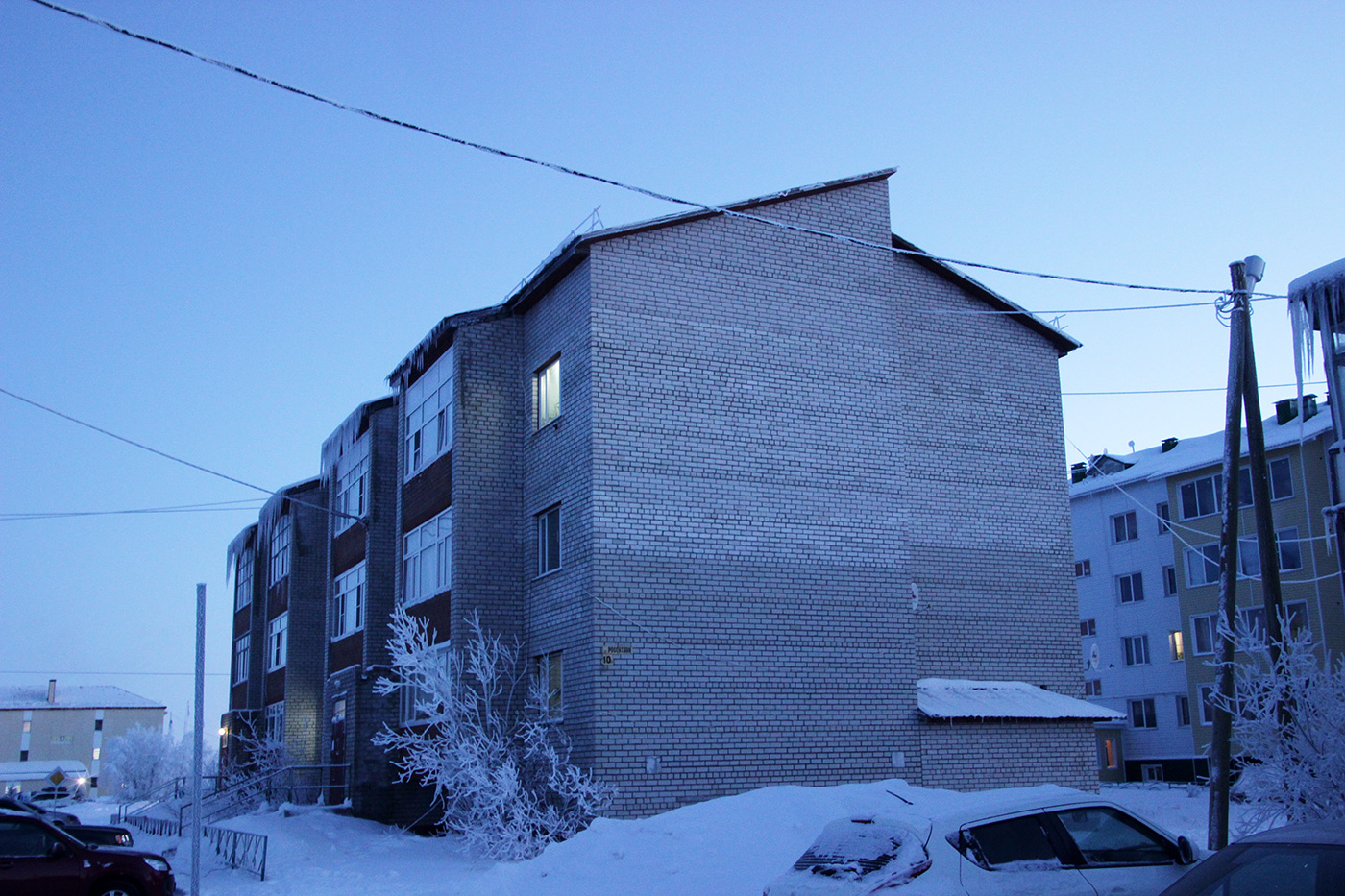 Искателей, Улица Россихина, 10А