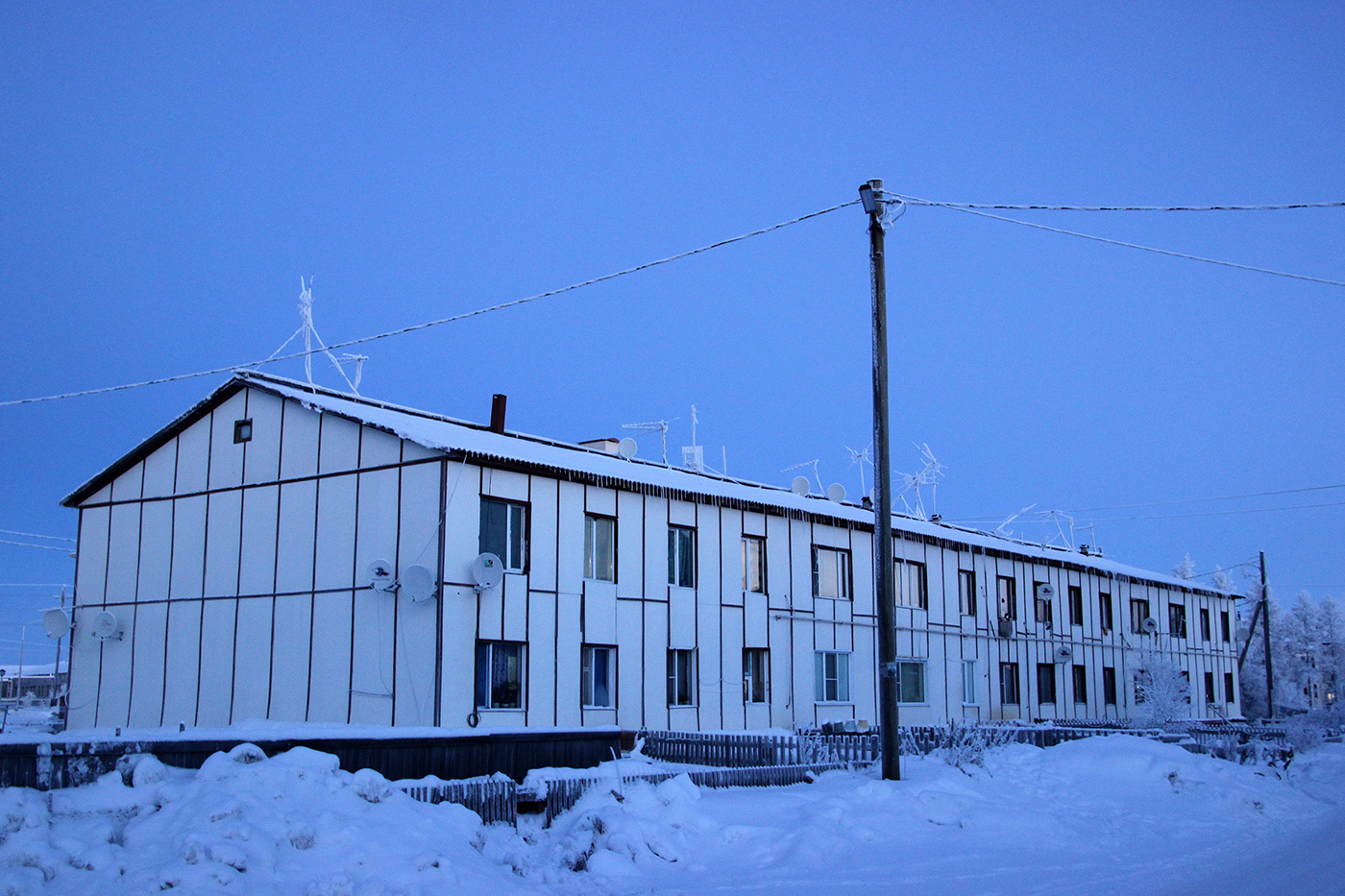 Искателей, Улица Россихина, 9