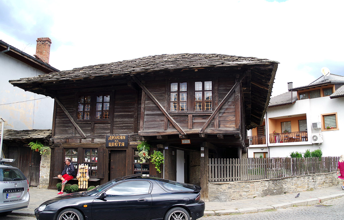 Tryavna, Улица Ангел Кънчев, 39