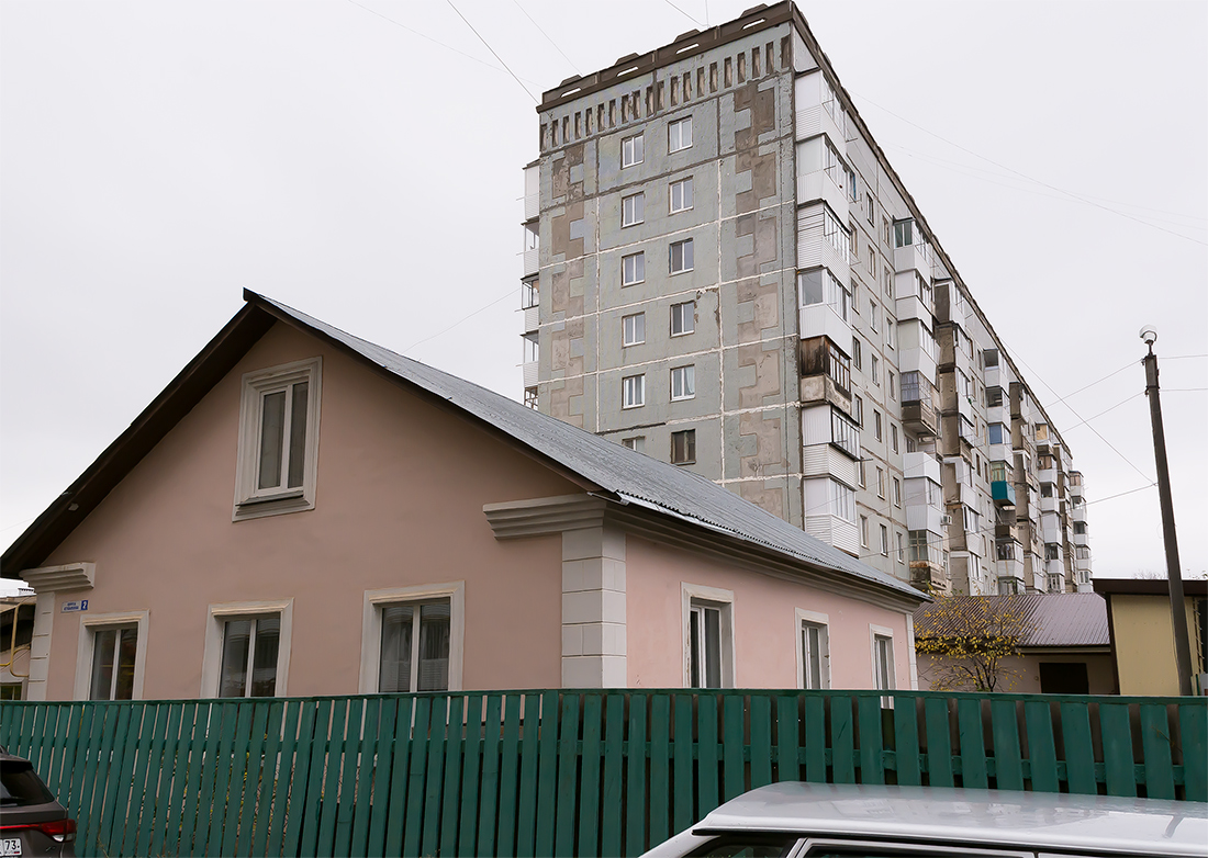 Октябрьский, Проезд Степана Кувыкина, 2; Улица 24-й микрорайон, 27