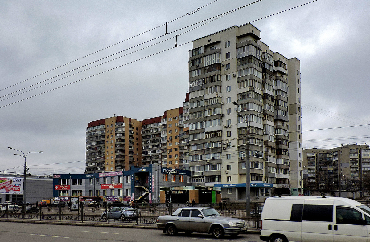 Kharkov, Проспект Гагарина, 165 корп. 5; Проспект Гагарина, 165