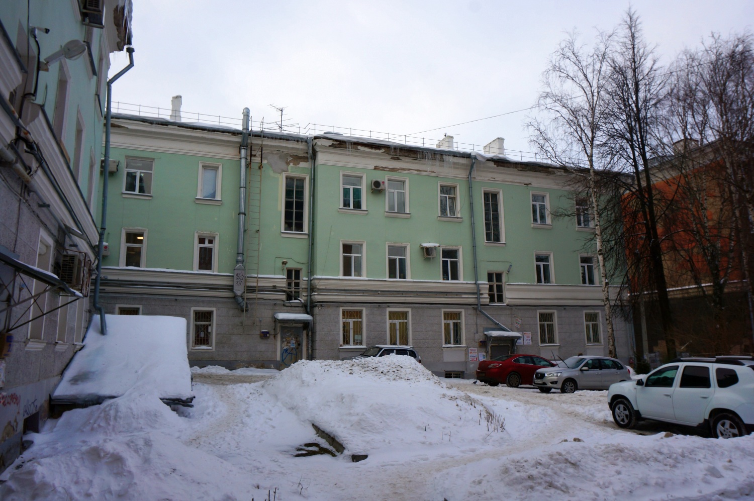 Perm, советская улица, 22 / Улица 25 Октября, 6