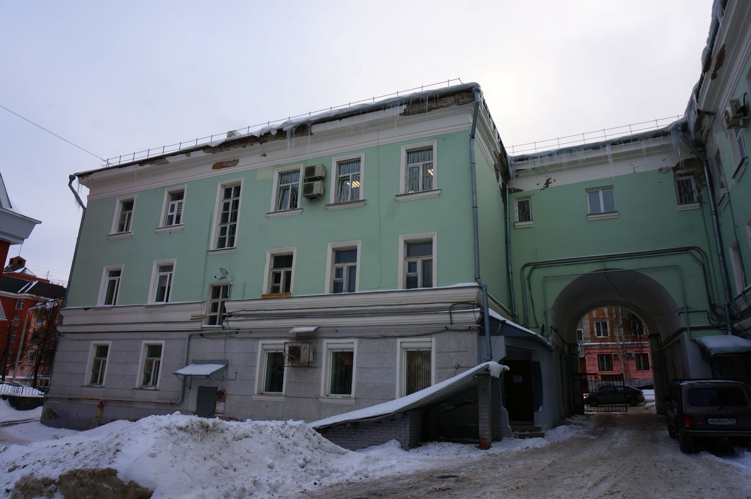 Пермь, советская улица, 22 / Улица 25 Октября, 6