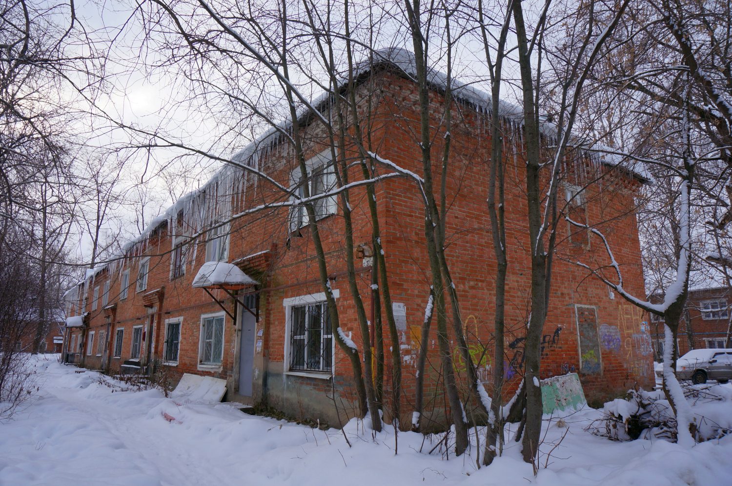 Пермь, Кузбасская улица, 37