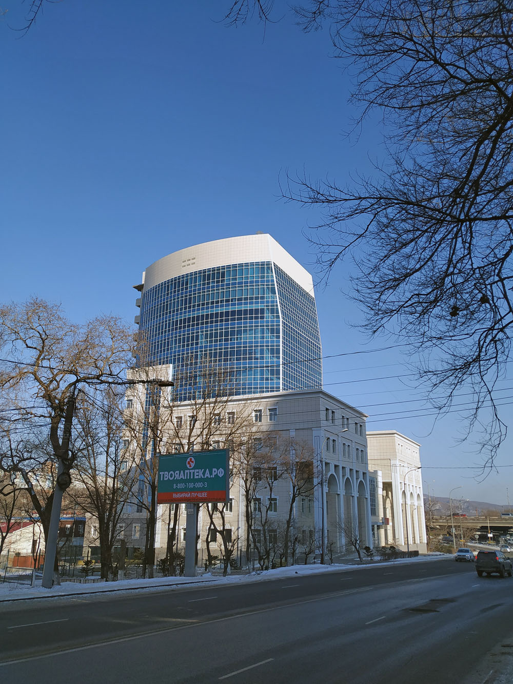 Владивосток, Океанский проспект, 165