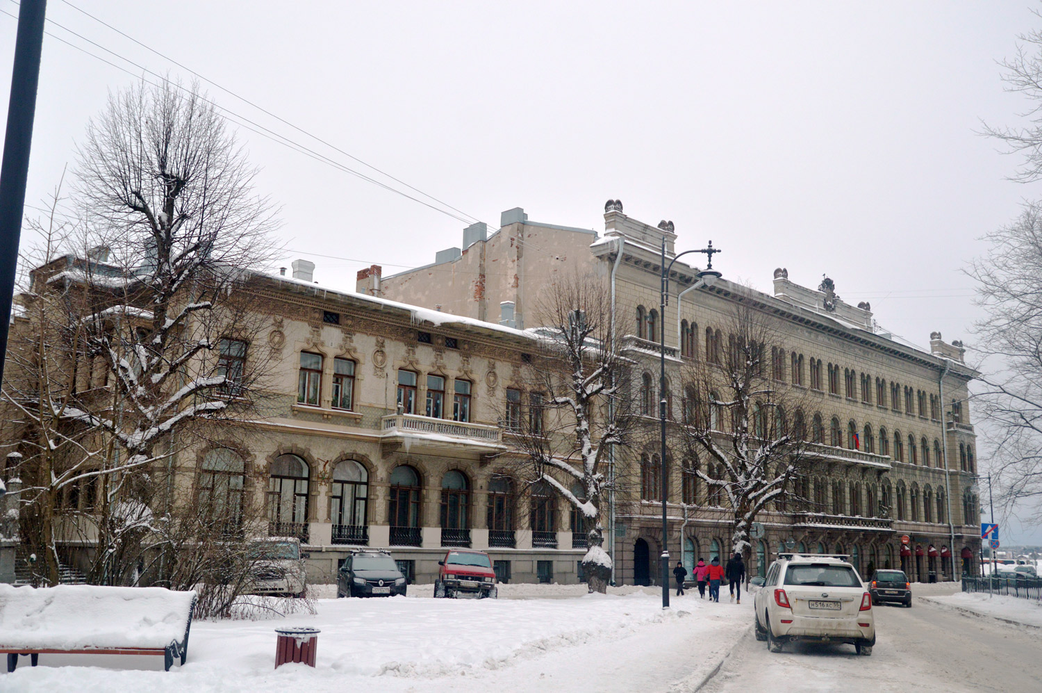 Выборг, Пионерская улица, 2; Пионерская улица, 4