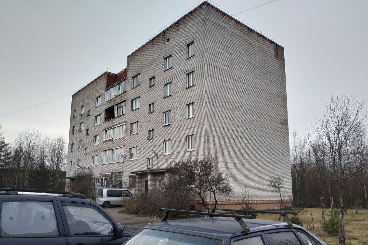 Красный Бор, Комсомольская улица, 27 корп. 1