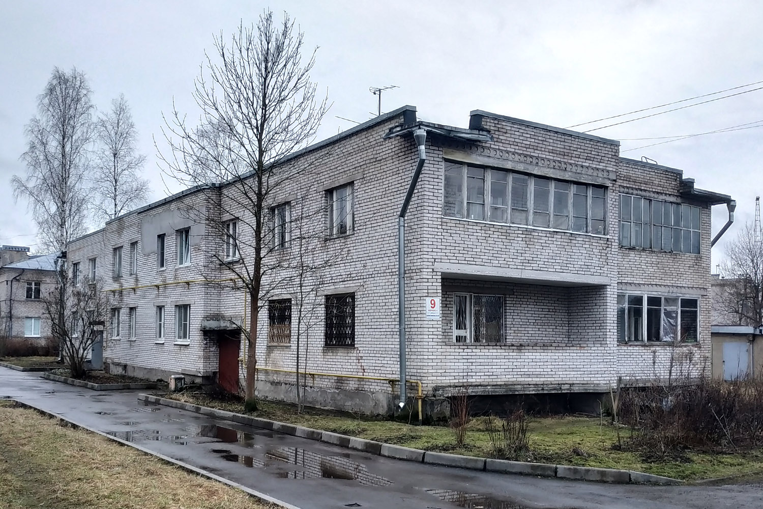 Красный Бор, Комсомольская улица, 9 корп. 4