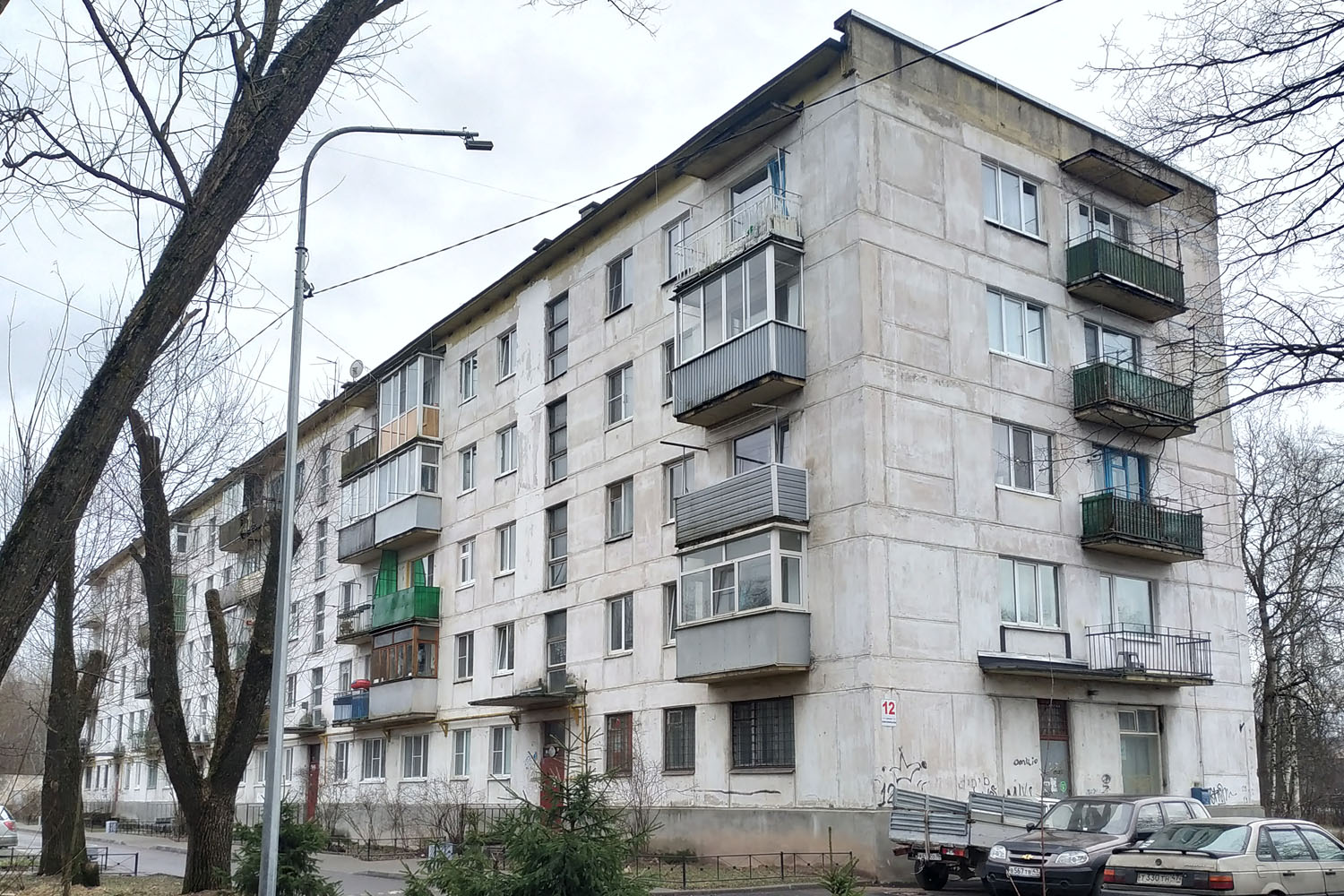 Красный Бор, Комсомольская улица, 12